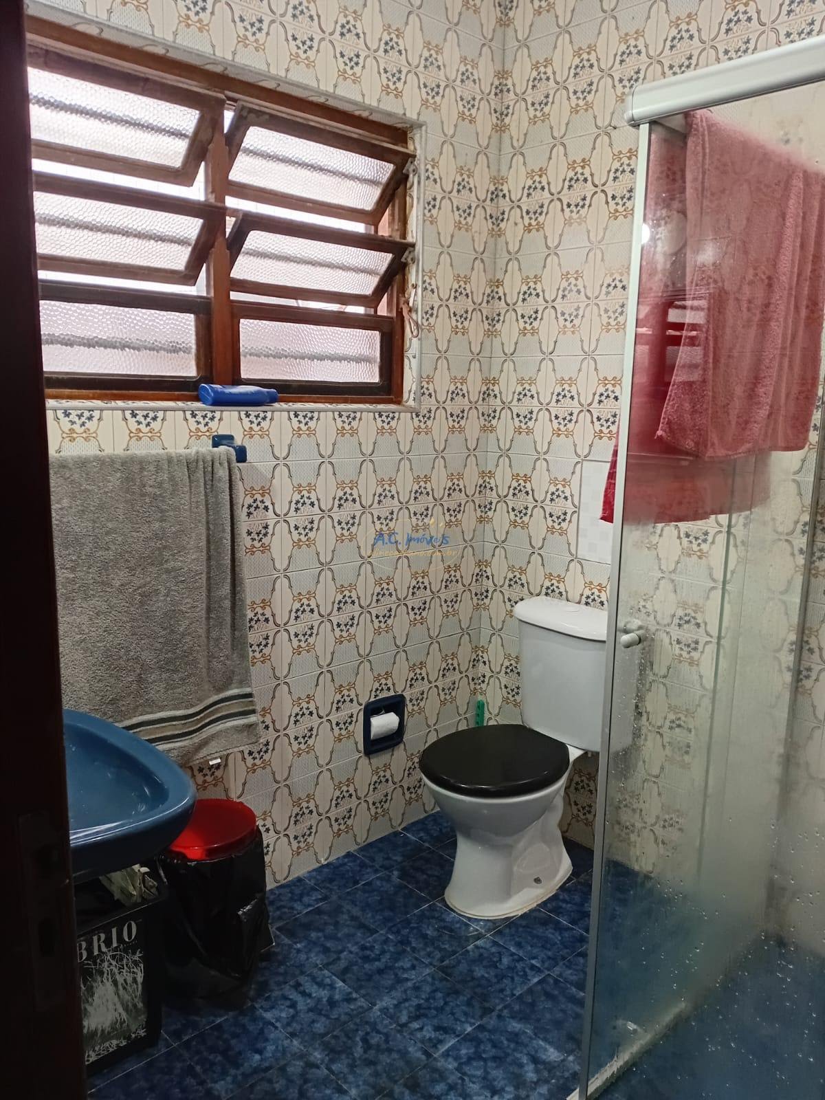 Casa à venda com 3 quartos, 1 suíte, 2 vagas e 107m² no Vila Tupi, Praia Grande (SP) — foto 20 de 24