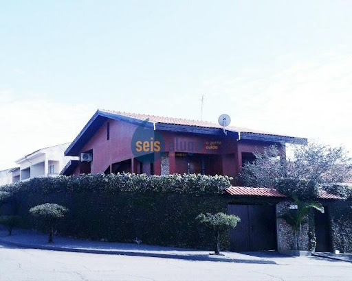 lindo sobrado com 4 andares muito bem destribuidos,piscina e area gourmet