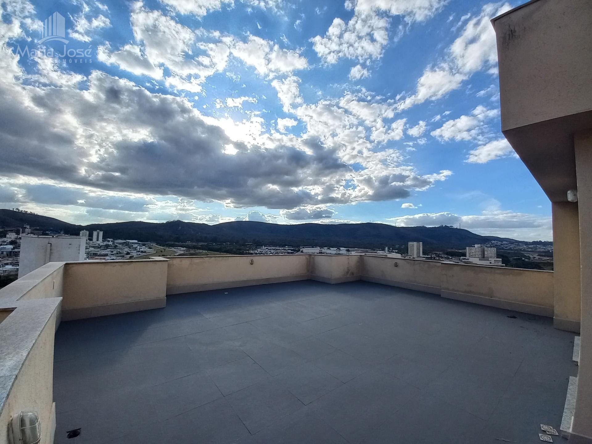 Cobertura à venda com 3 quartos, 1 suíte, 2 vagas e 132m² no Ouro Branco, Sete Lagoas (MG) — foto 25 de 26