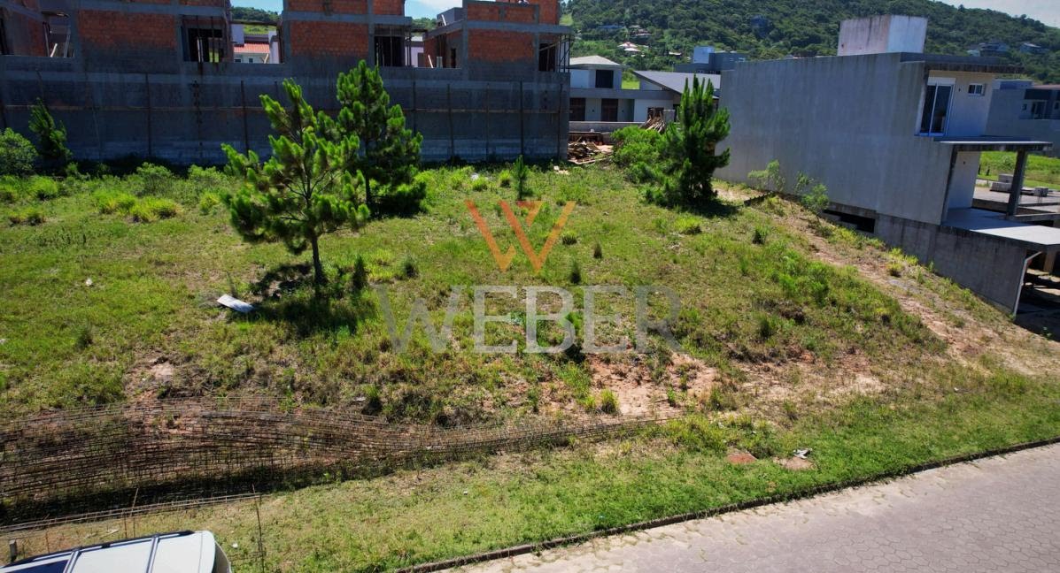 TERRENO LONGARONE GAROPABA