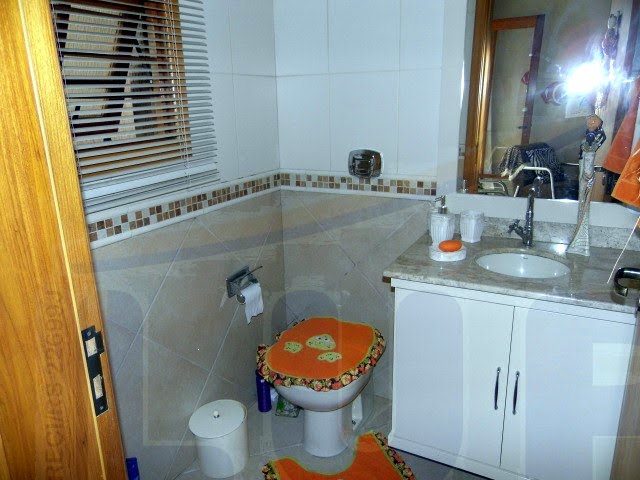Banheiro auxiliar