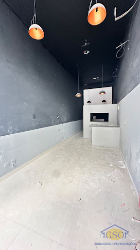 Loja/Salão em Parque Residencial Laranjeiras - Serra, ES