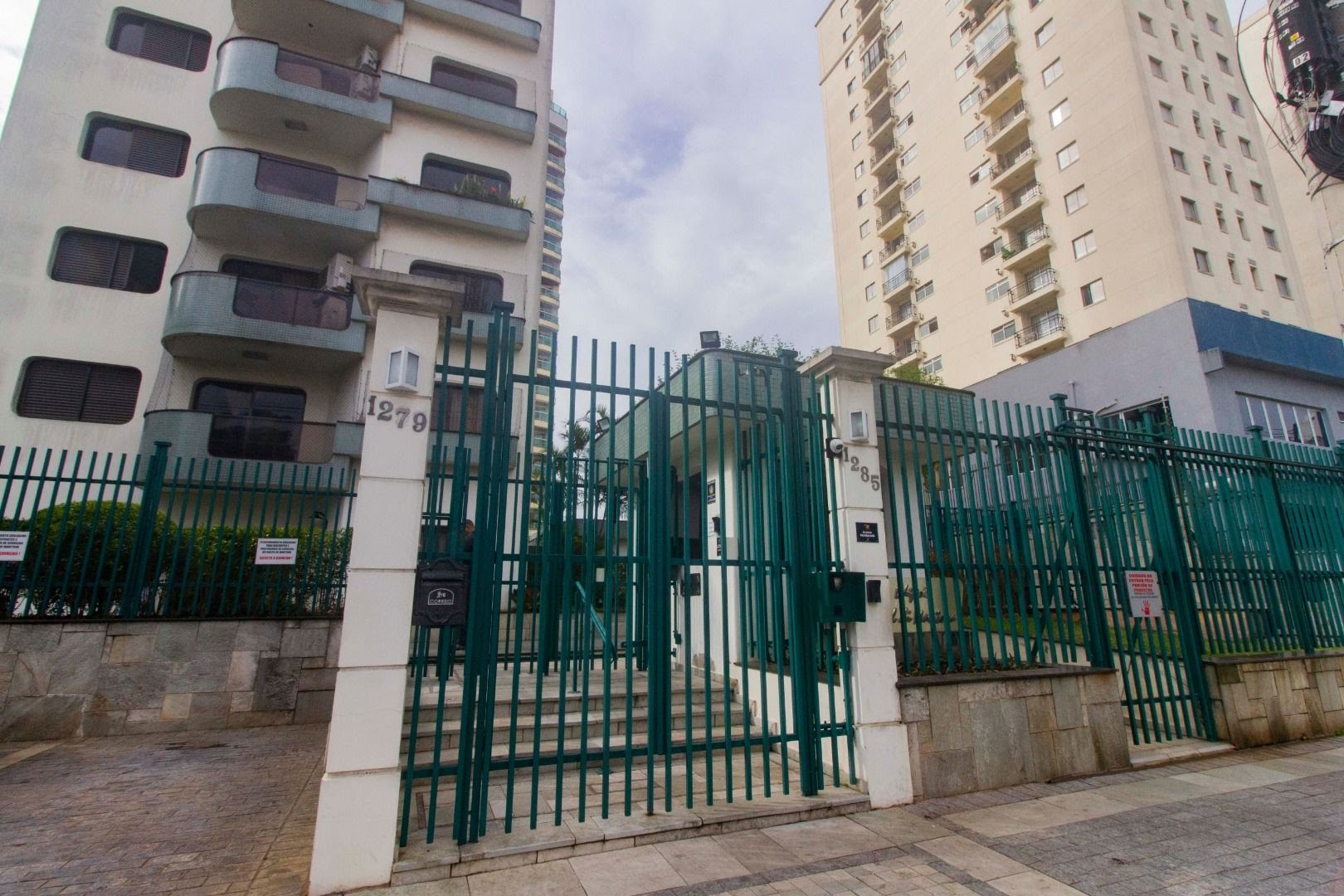 Apartamento, 3 quartos, 189 m² - Foto 2