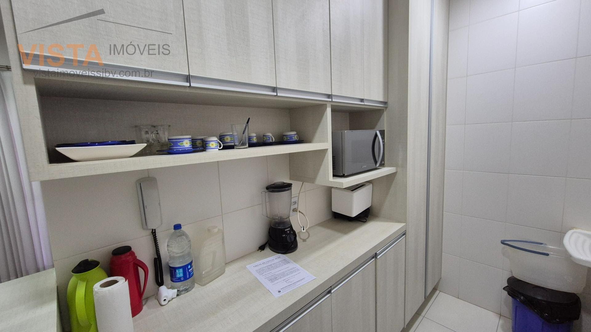 Cozinha com eletrodomésticos