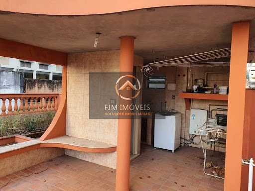 FJM Imóveis vende: Casa em Ingá - Niterói: 240M², 4 dormitórios, 1 suíte, 4 banheiros - Venda por R$ 790.000