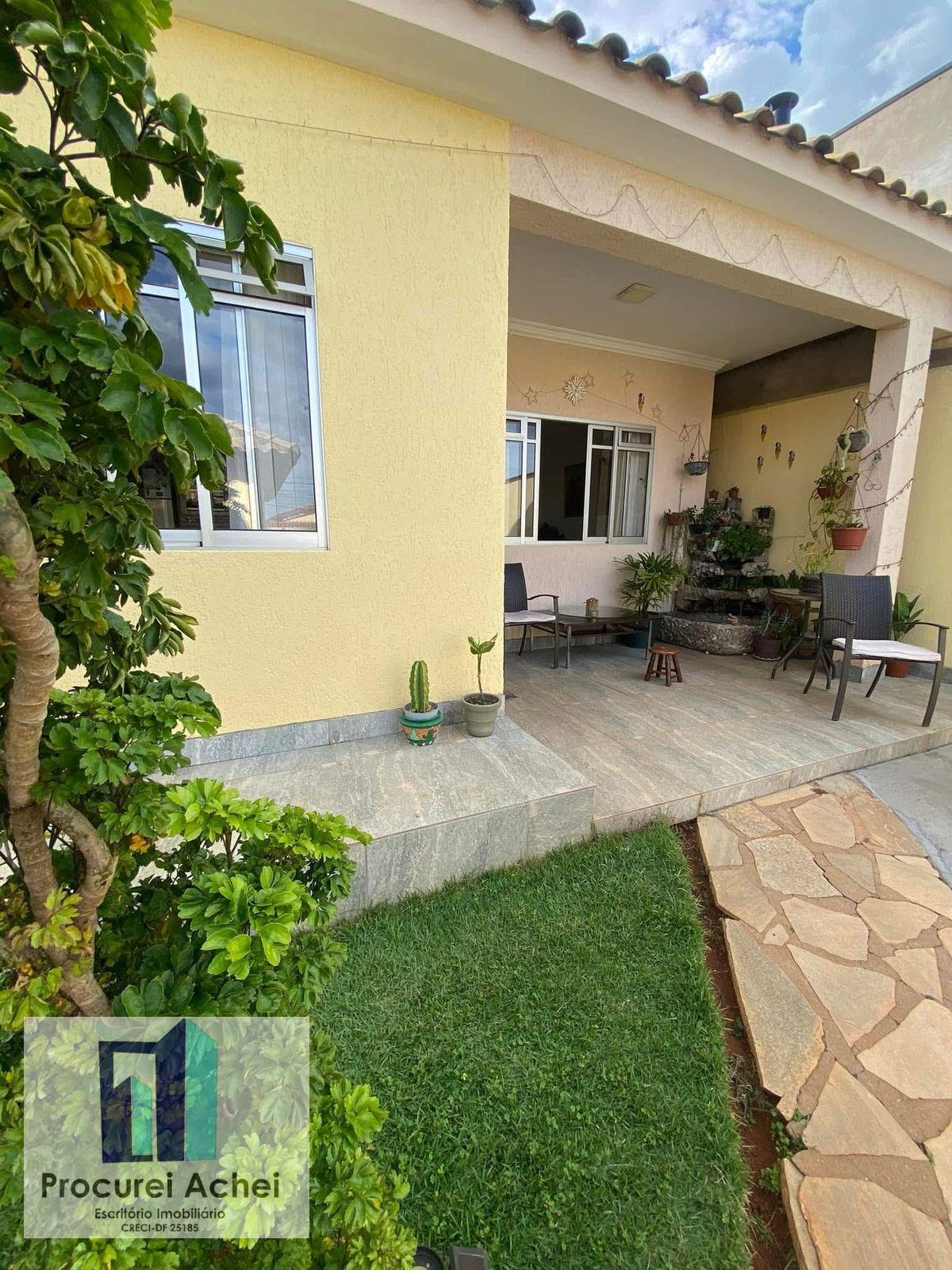 Casa à venda com 3 quartos, 1 suíte, 4 vagas e 400m² no Setor Habitacional Vicente Pires, Brasília (DF) — foto 10 de 10