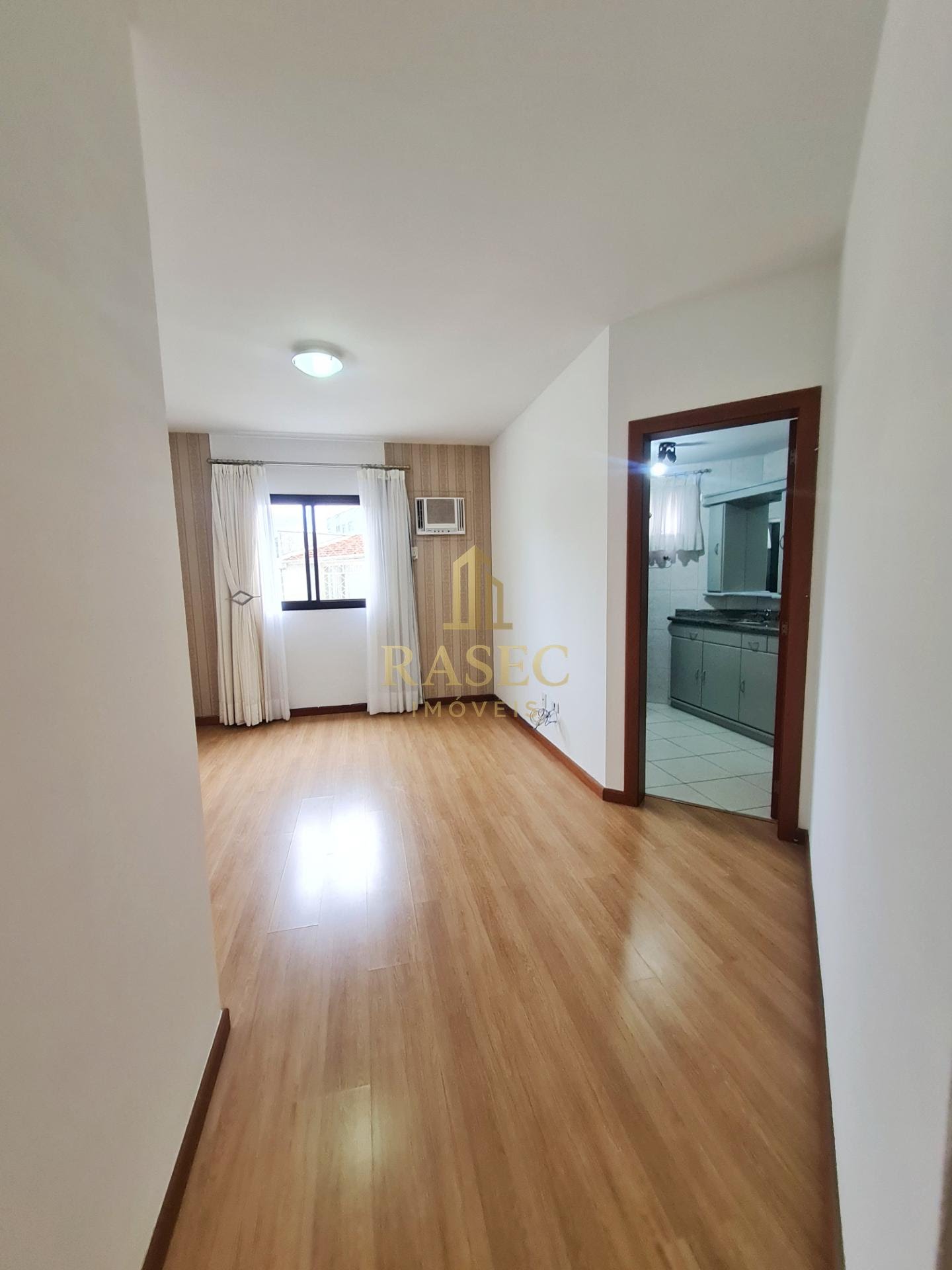 Apartamento à venda com 3 quartos, 1 suíte, 2 vagas e 120m² no Centro I, Brusque (SC) — foto 14 de 15