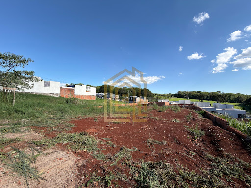 Terreno pronto pra construir no bairro Veredas  -  Cascavel