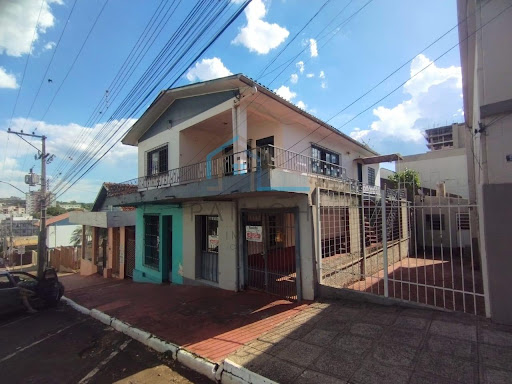 Casa em Centro, Ijuí: 3 Dormitórios para Locação