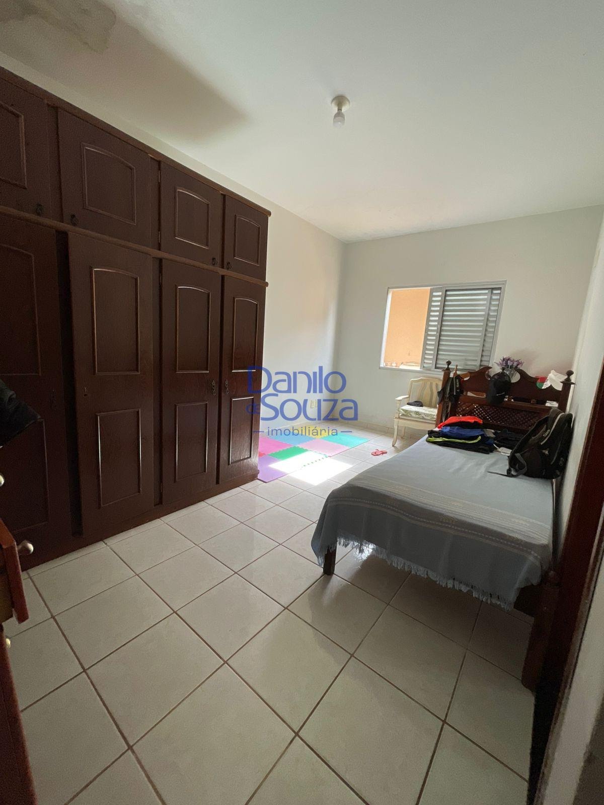 Casa à venda com 4 quartos, 1 suíte, 4 vagas e 246m² no Veredas da Cidade, Araxá (MG) — foto 8 de 12