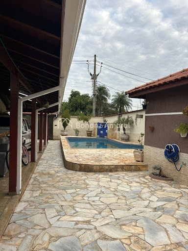 Casa, 4 quartos, 177 m² - Foto 1