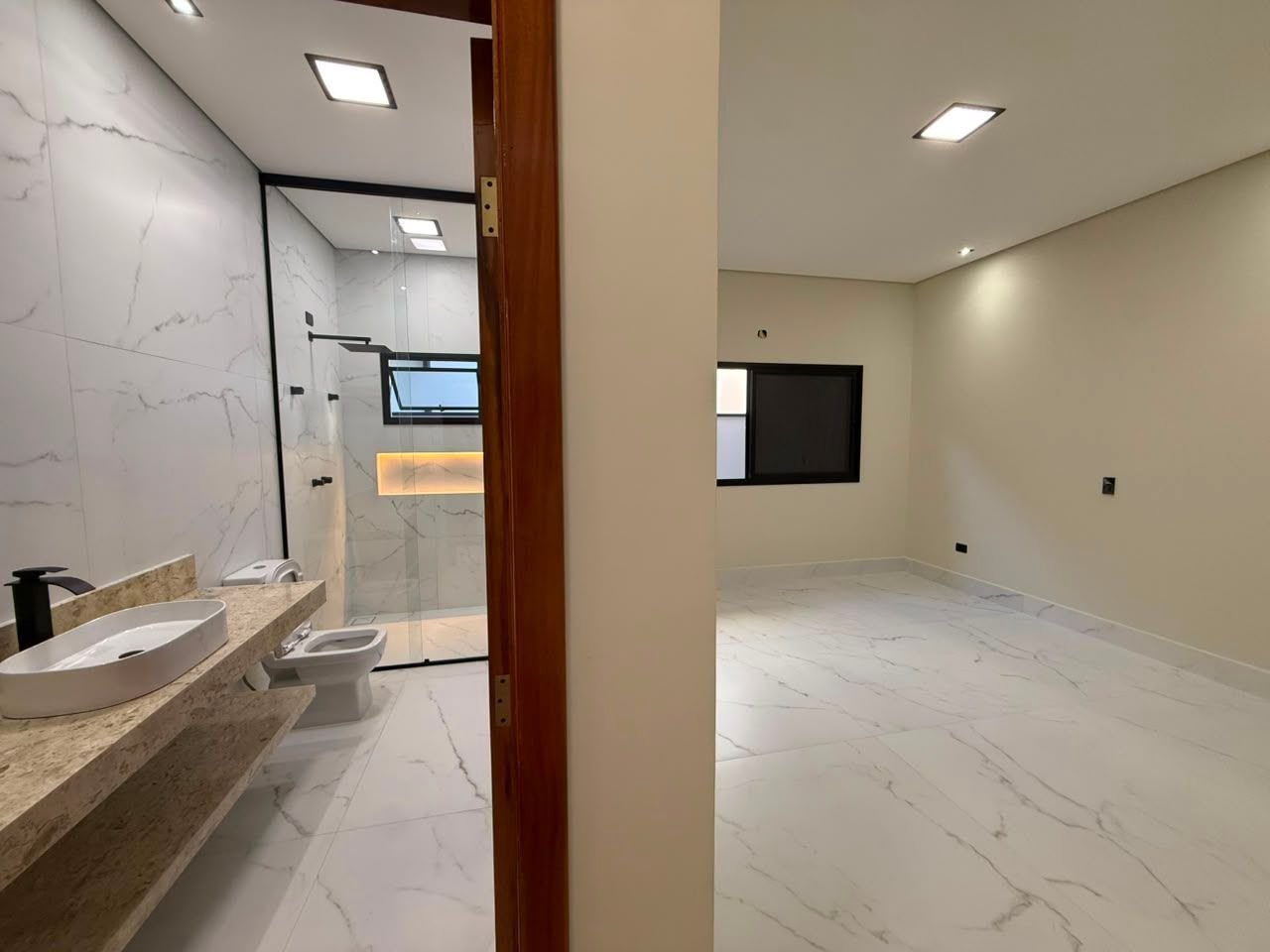Casa à venda com 3 quartos e 285m² no Jardim Carolina, Ubatuba (SP) — foto 11 de 22