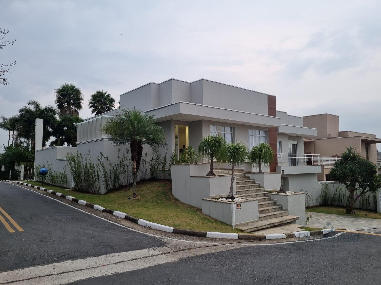 Casa à venda com 5 quartos, 5 banheiros e 465m² no Condomínio Arujazinho IV, Arujá (SP) — foto 2 de 30