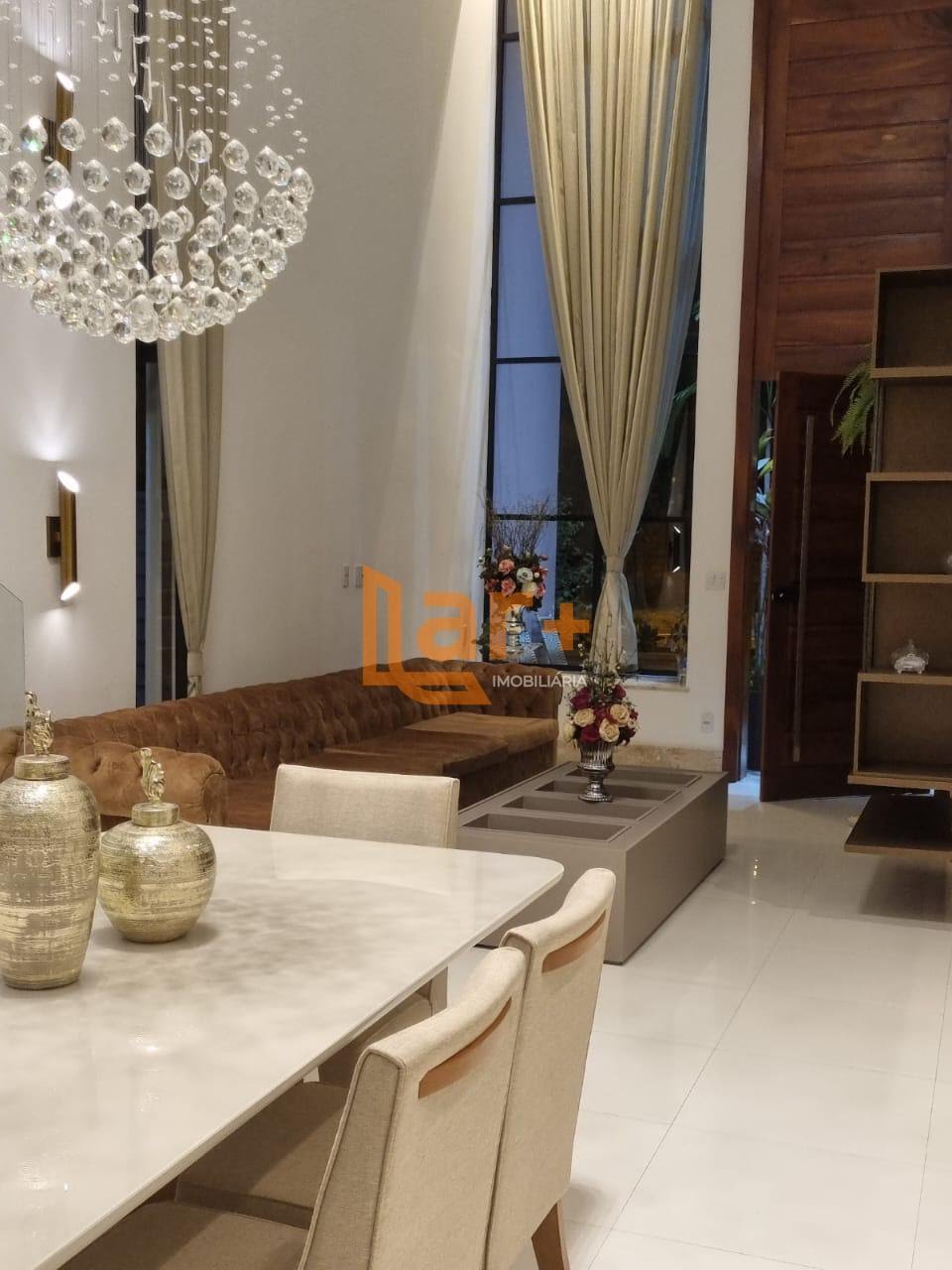Casa à venda com 5 quartos, 3 suítes, 4 vagas e 275m² no Robalo, Aracaju (SE) — foto 4 de 16