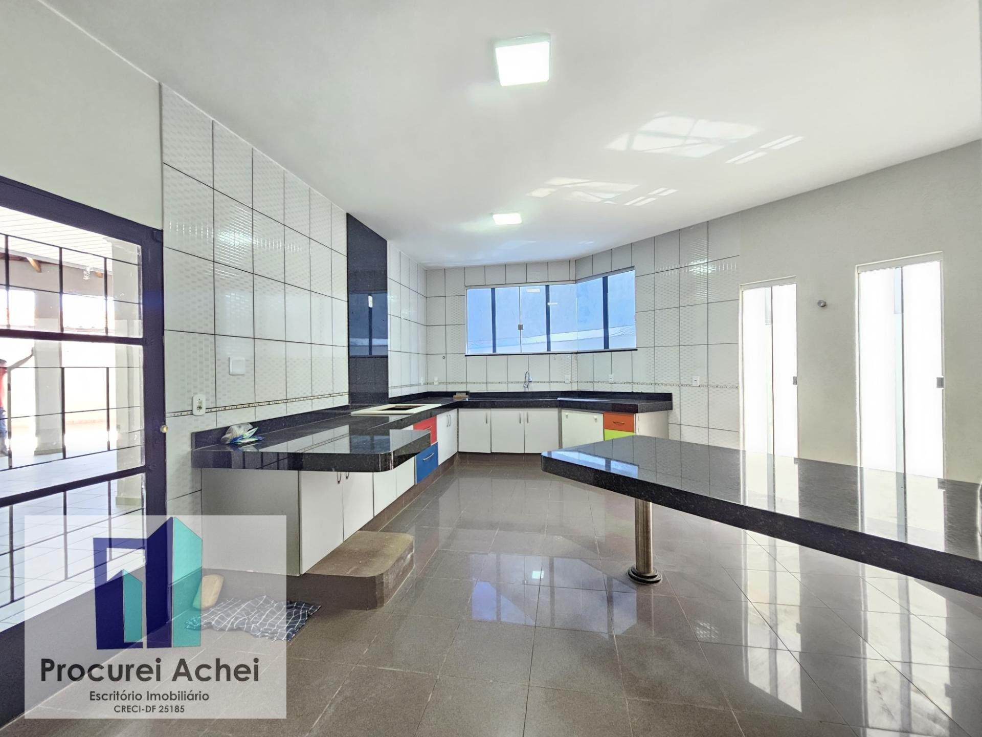 Casa à venda com 5 quartos, 2 suítes, 4 vagas e 300m² no Setor Tradicional (planaltina), Planaltina (DF) — foto 5 de 23