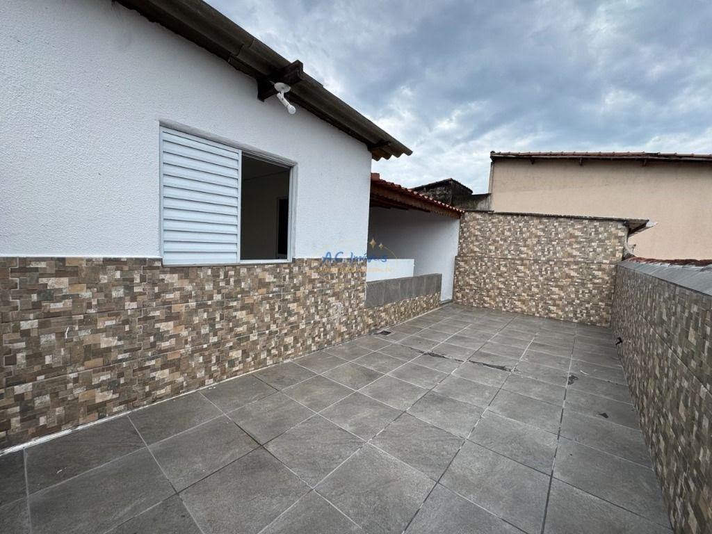 Casa à venda com 3 quartos, 1 banheiro, 2 vagas e 110m² no Vila Tupi, Praia Grande (SP) — foto 22 de 23