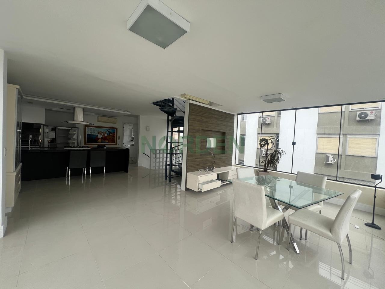 Apartamento de 158.66 m² com 4 quartos no Apartamento 4 Quartos 158.66m² — Centro, Centro