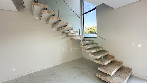 Triplex de Alto Padrão em Balneário Brejatuba - Guaratuba PR