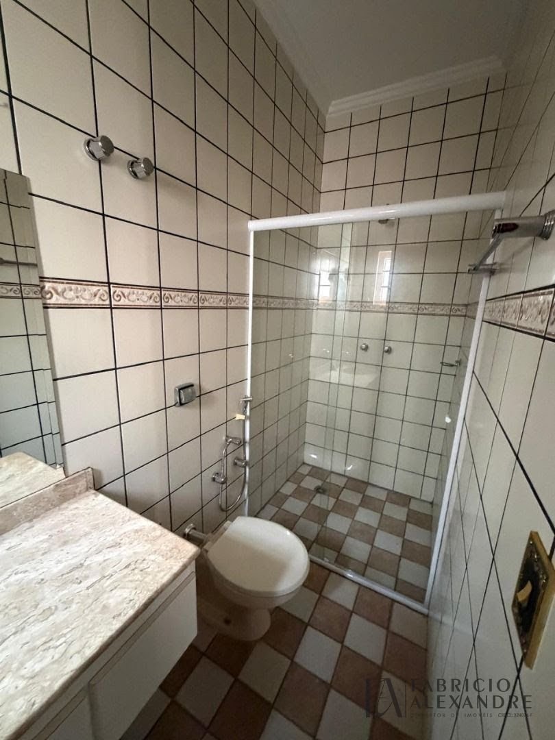 Casa para alugar com 4 quartos, 4 suítes, 4 vagas e 340m² no Jardim Aclimação, São José do Rio Preto (SP) — foto 3 de 30