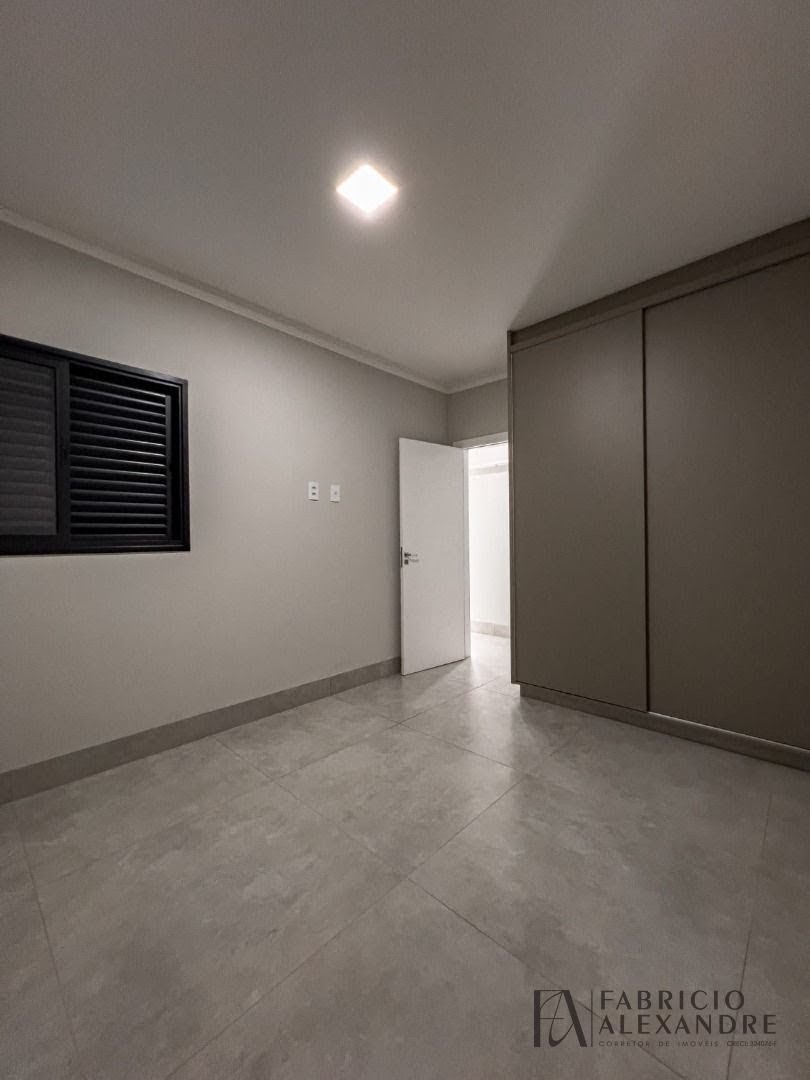 Casa à venda com 3 quartos, 1 suíte, 4 vagas e 153m² no Residencial Maria Júlia, São José do Rio Preto (SP) — foto 19 de 29