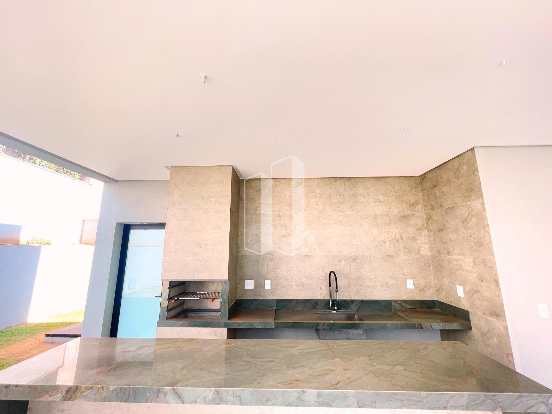 Casa à venda com 5 quartos, 5 suítes, 4 vagas e 380m² no Alphaville Flamboyant Residencial Araguaia, Goiânia (GO) — foto 9 de 16