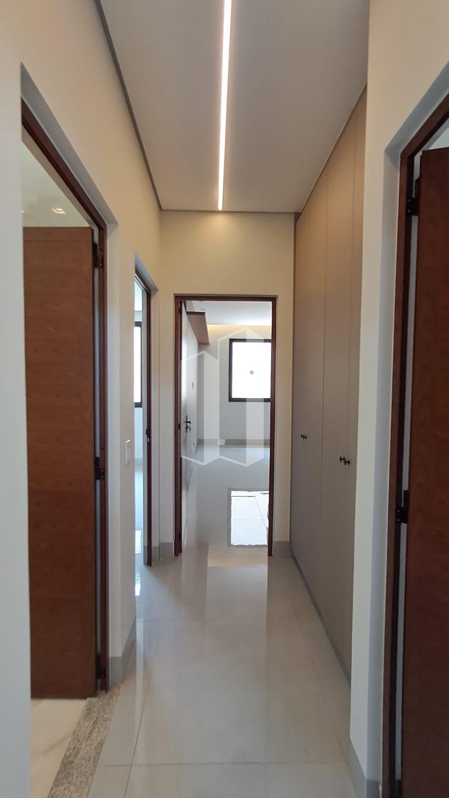 Casa à venda com 3 quartos, 2 suítes, 5 vagas e 190m² no Parque Amazônia, Goiânia (GO) — foto 17 de 26