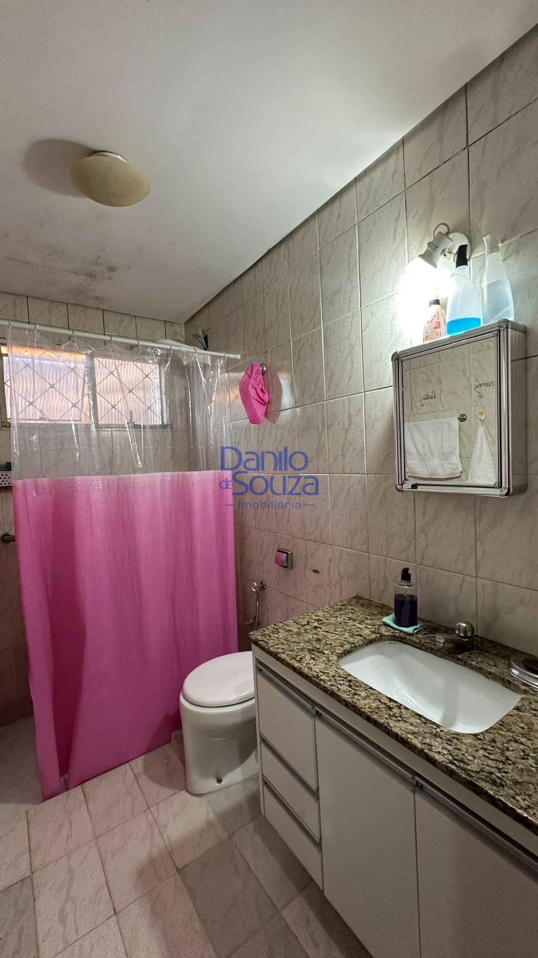 Casa à venda com 3 quartos, 1 banheiro, 2 vagas e 300m² no José Ferreira Guimarães (mangueira II ), Araxá (MG) — foto 14 de 22