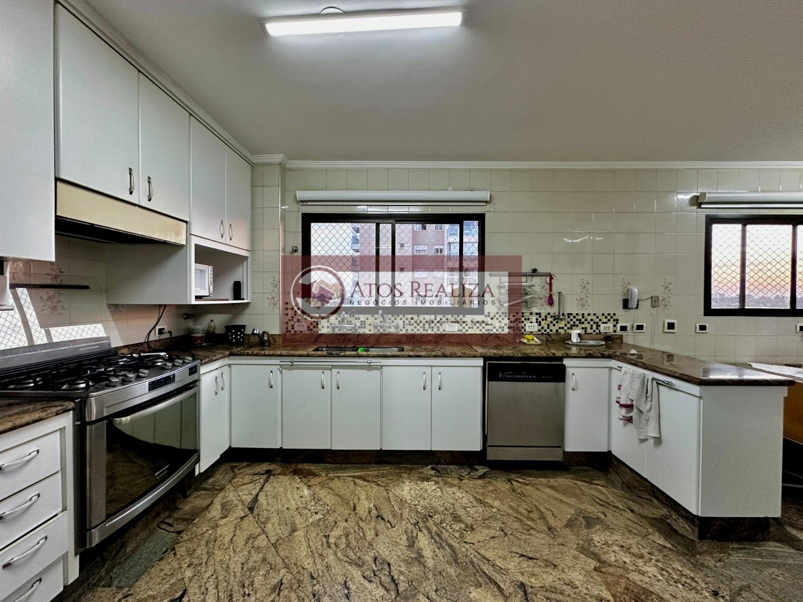 Apartamento à venda com 4 quartos, 2 suítes, 3 vagas e 274m² no Vila Alexandria, São Paulo (SP) — foto 26 de 30