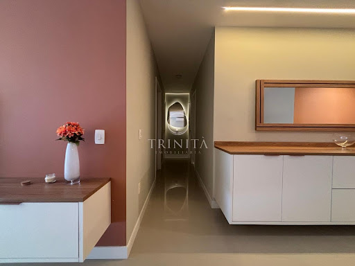 hall-intimo-apartamento-viure-ilha-pura