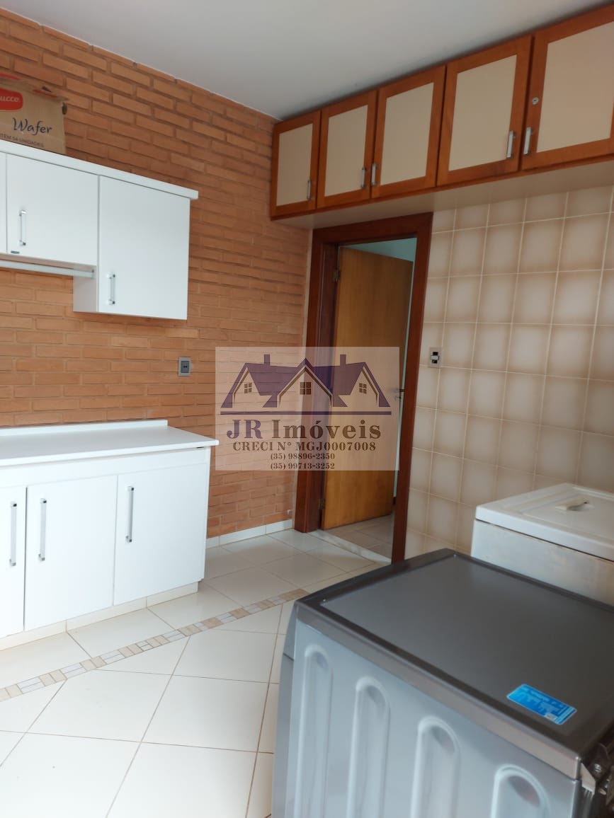 Casa à venda com 2 quartos, 3 suítes, 4 vagas e 1448m² no Centro, Itajubá (MG) — foto 14 de 30