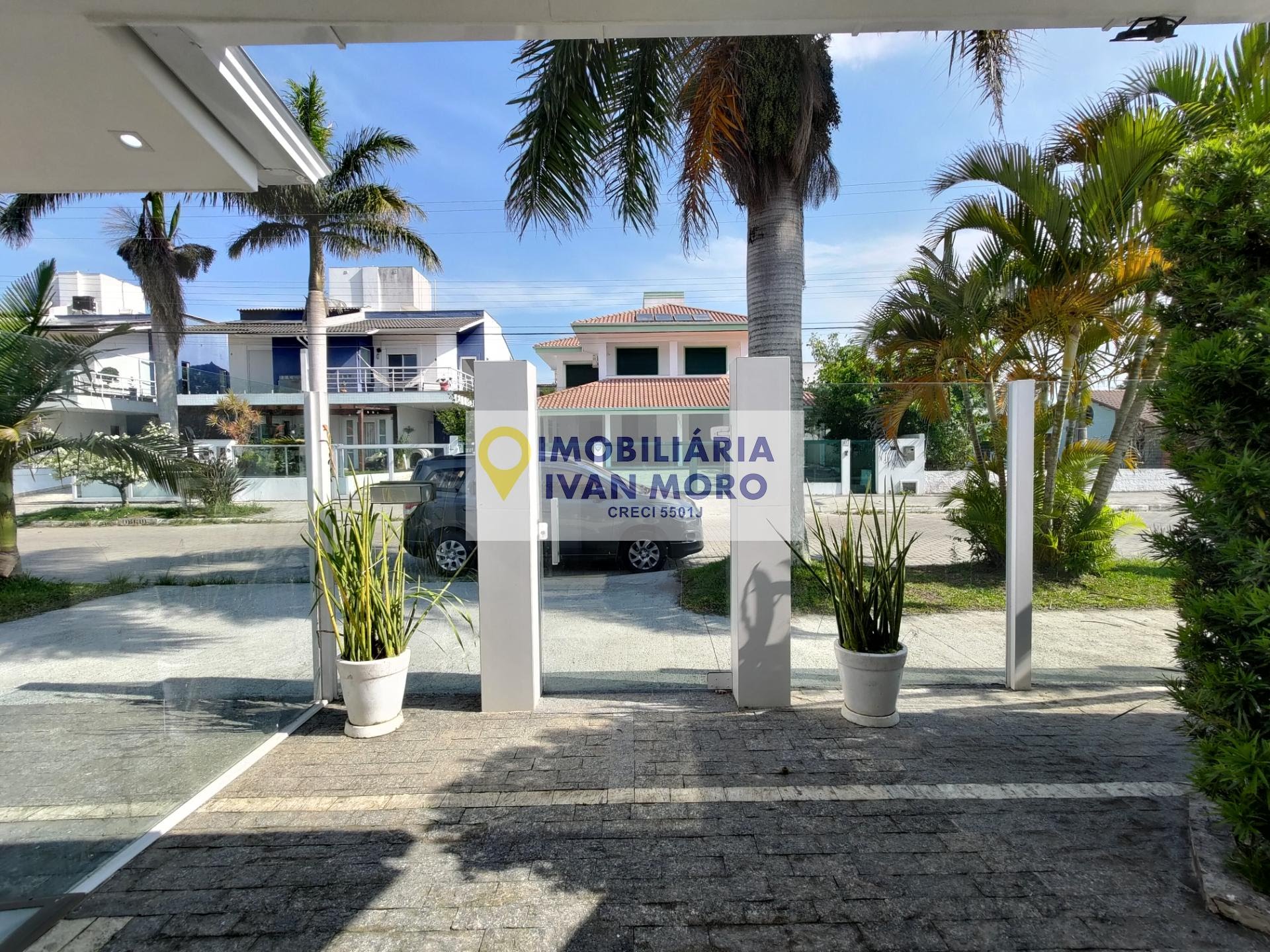 Casa para alugar com 5 quartos, 3 suítes e 1 vaga no Daniela, Florianópolis (SC) — foto 5 de 30