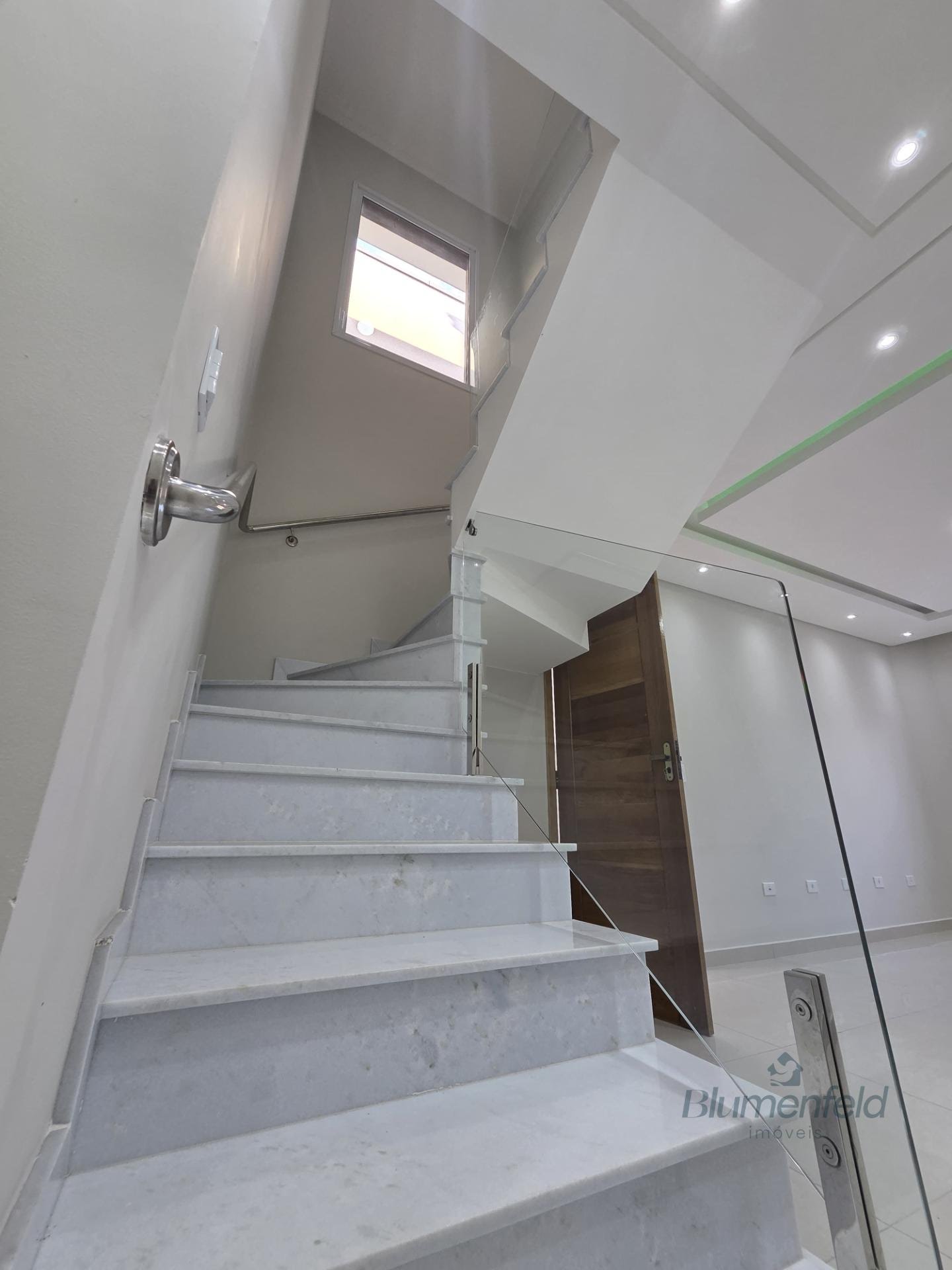 Casa à venda com 3 quartos, 3 suítes, 2 vagas e 114m² no Center Ville, Arujá (SP) — foto 20 de 27