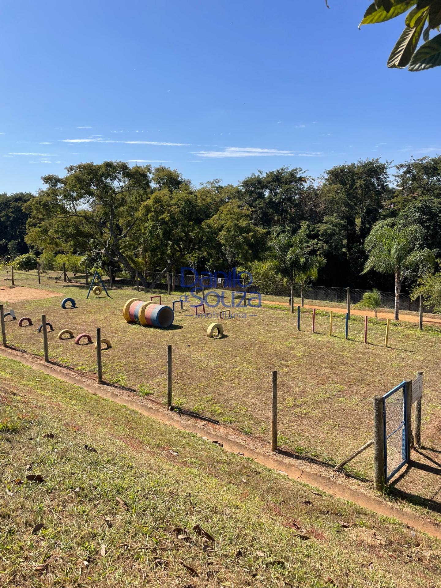 Casa à venda com 3 quartos, 1 banheiro, 2 vagas e 192m² no Vila Lamartine (área II ), Araxá (MG) — foto 22 de 22
