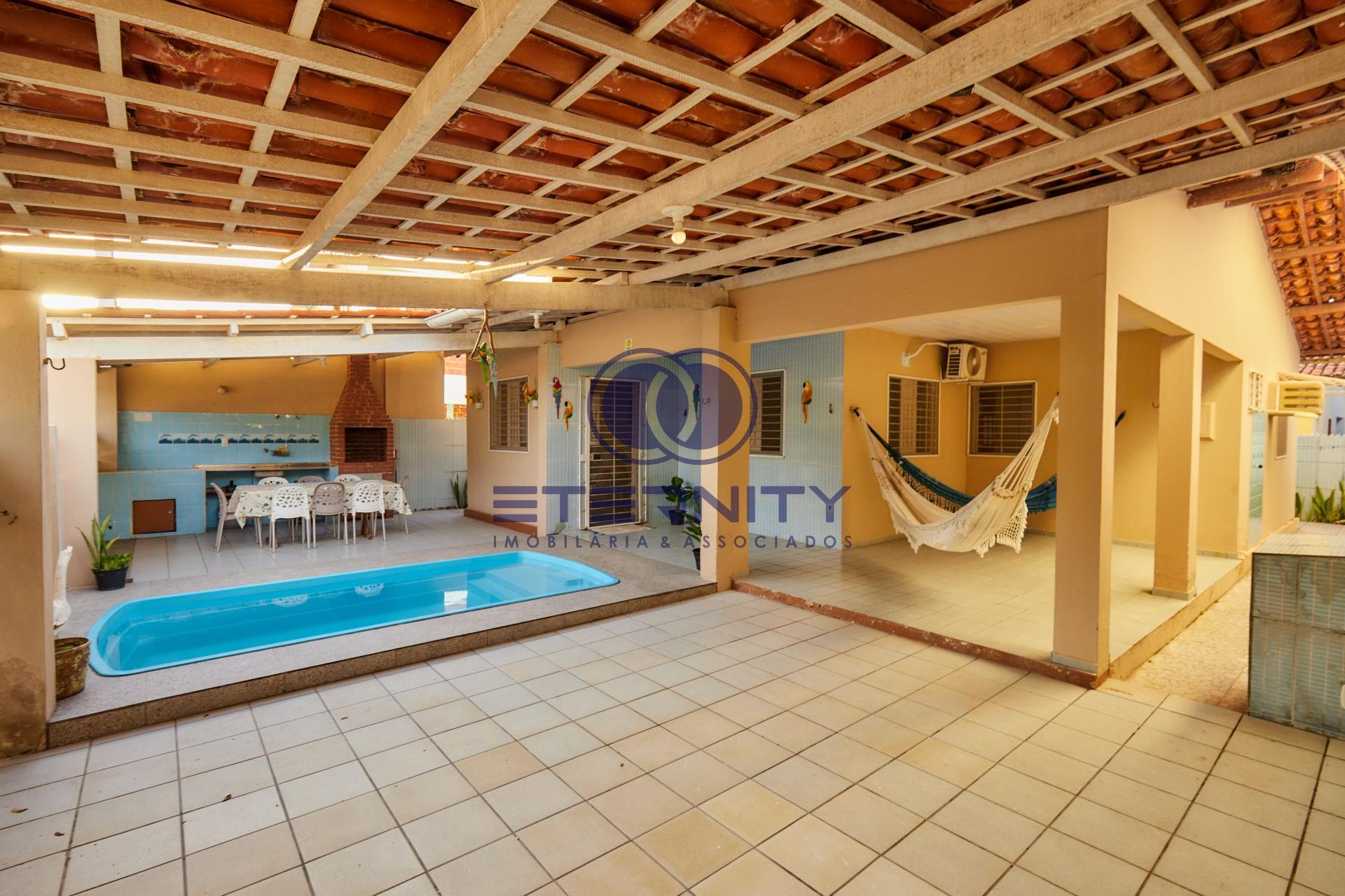 Casa à venda com 3 quartos, 2 banheiros, 1 vaga e 372m² no Enseadinha, Ipojuca — foto principal