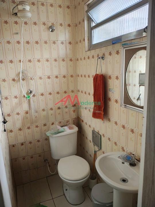 Casa à venda com 3 quartos, 1 suíte, 5 vagas e 238m² no Piraporinha, Diadema (SP) — foto 12 de 17