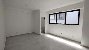 Oportunida de sala comercial para locação com elevador e banheiro na rua Braz Cubas