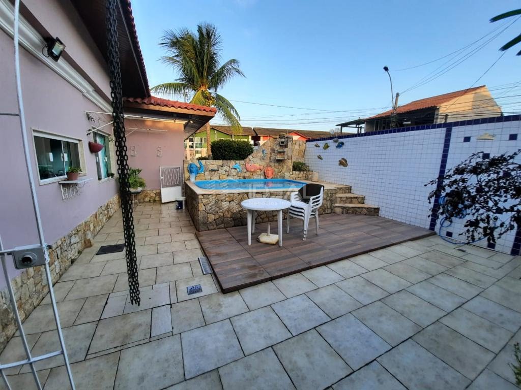 Casa com 4 quartos disponível para venda ou locação no Parque Califórnia - Campos dos Goytacazes, RJ