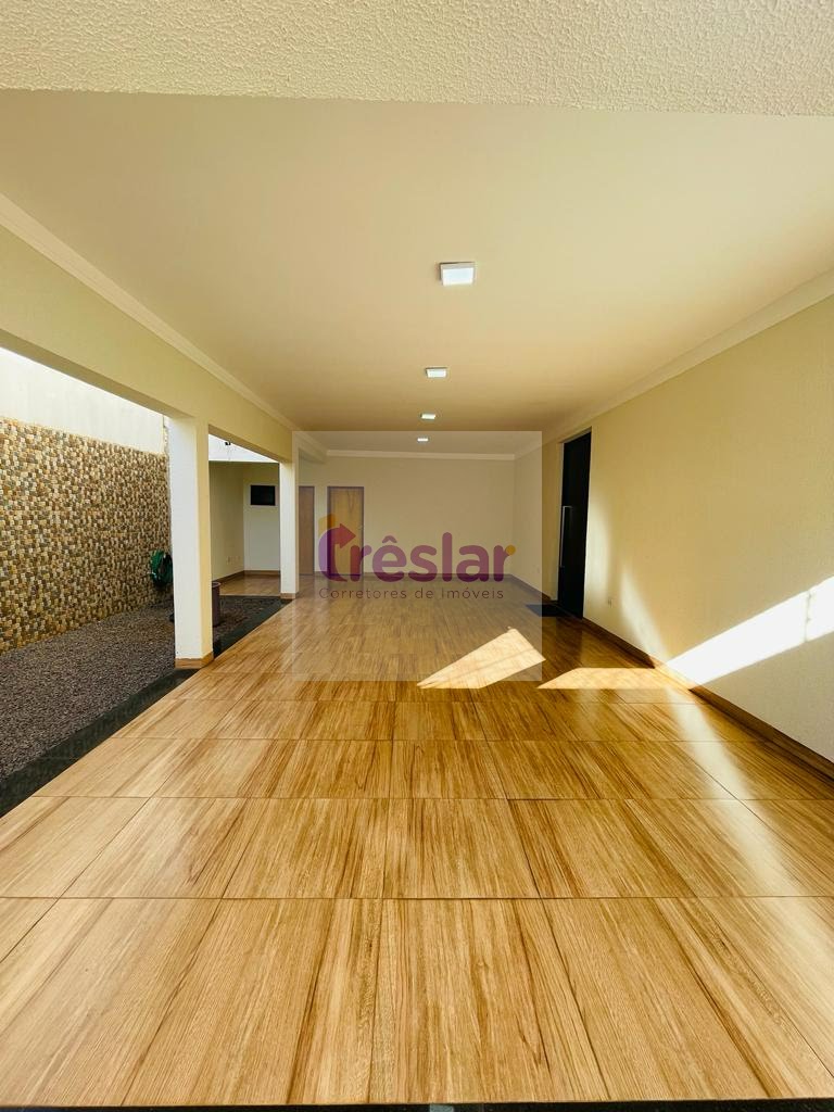 Casa à venda com 3 quartos, 3 suítes, 2 vagas e 215m² no Setsul, Três Lagoas (MS) — foto 3 de 28