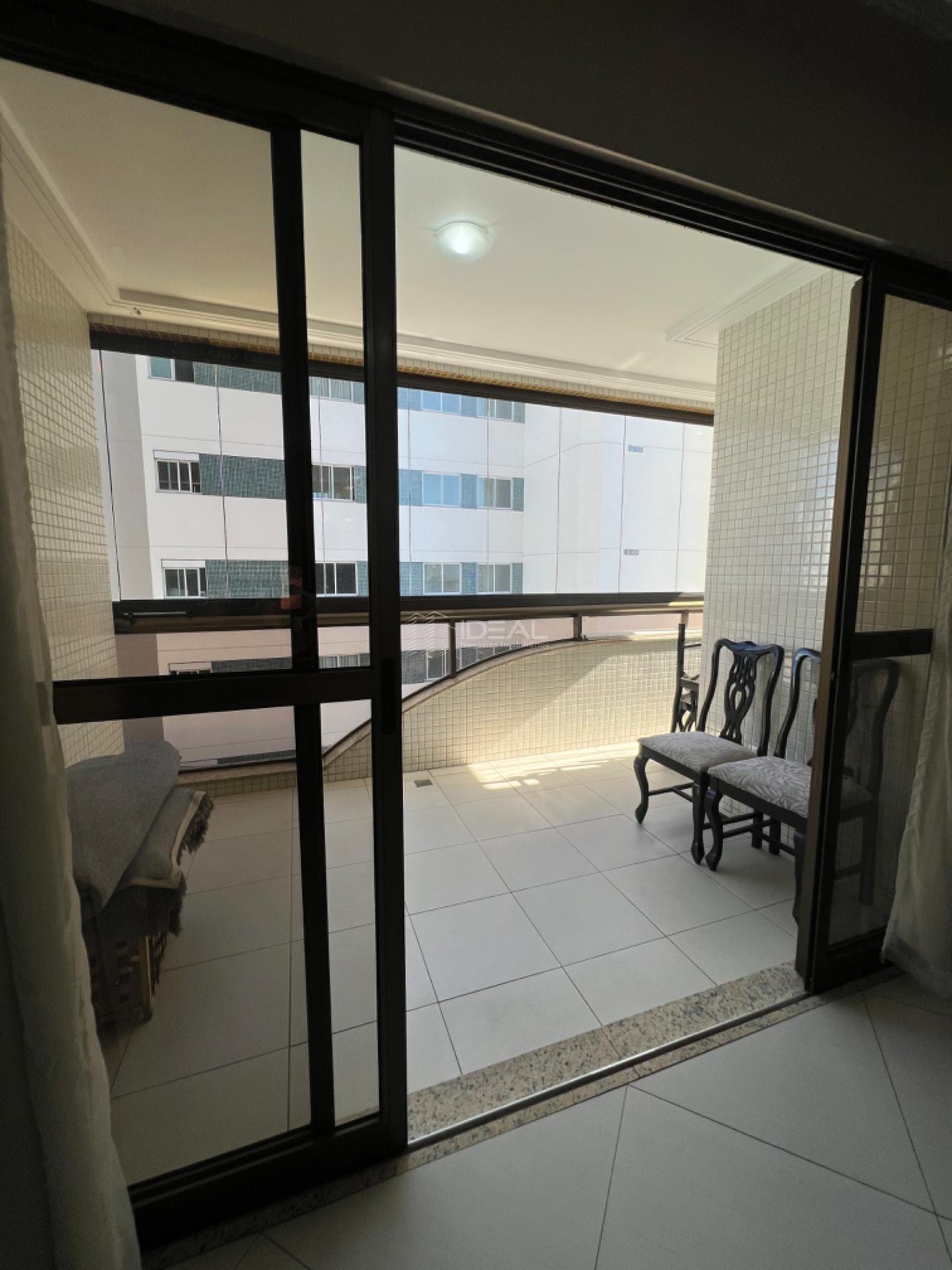 Apartamento à venda com 3 quartos, 3 suítes, 3 vagas e 135m² no Centro, Campos dos Goytacazes (RJ) — foto 2 de 30