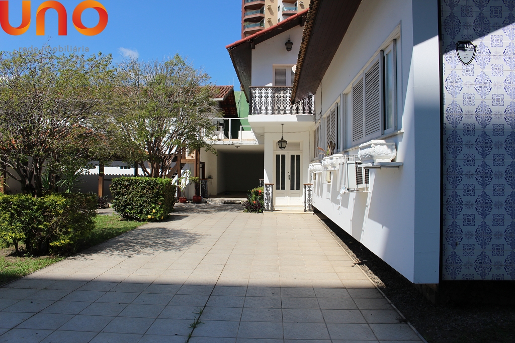 Casa para alugar com 4 quartos, 1 suíte, 4 vagas e 380m² no Parque Tamandaré, Campos dos Goytacazes (RJ) — foto 9 de 30