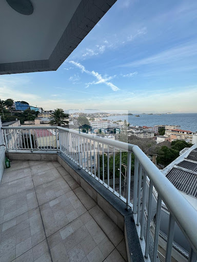Apartamento 02 Dorm. em Praia da Bandeira  -  Rio de Janeiro