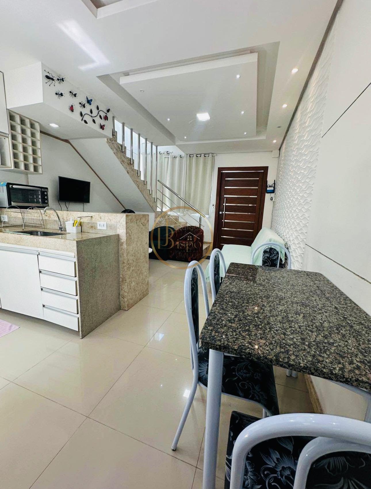 Apartamento à venda com 2 quartos, 2 banheiros, 1 vaga e 85m² no Orla Taperapuã, Porto Seguro — foto principal
