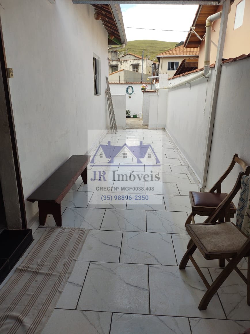 Casa à venda com 2 quartos, 1 banheiro, 2 vagas e 200m² no Vila Rubens, Itajubá (MG) — foto 8 de 30