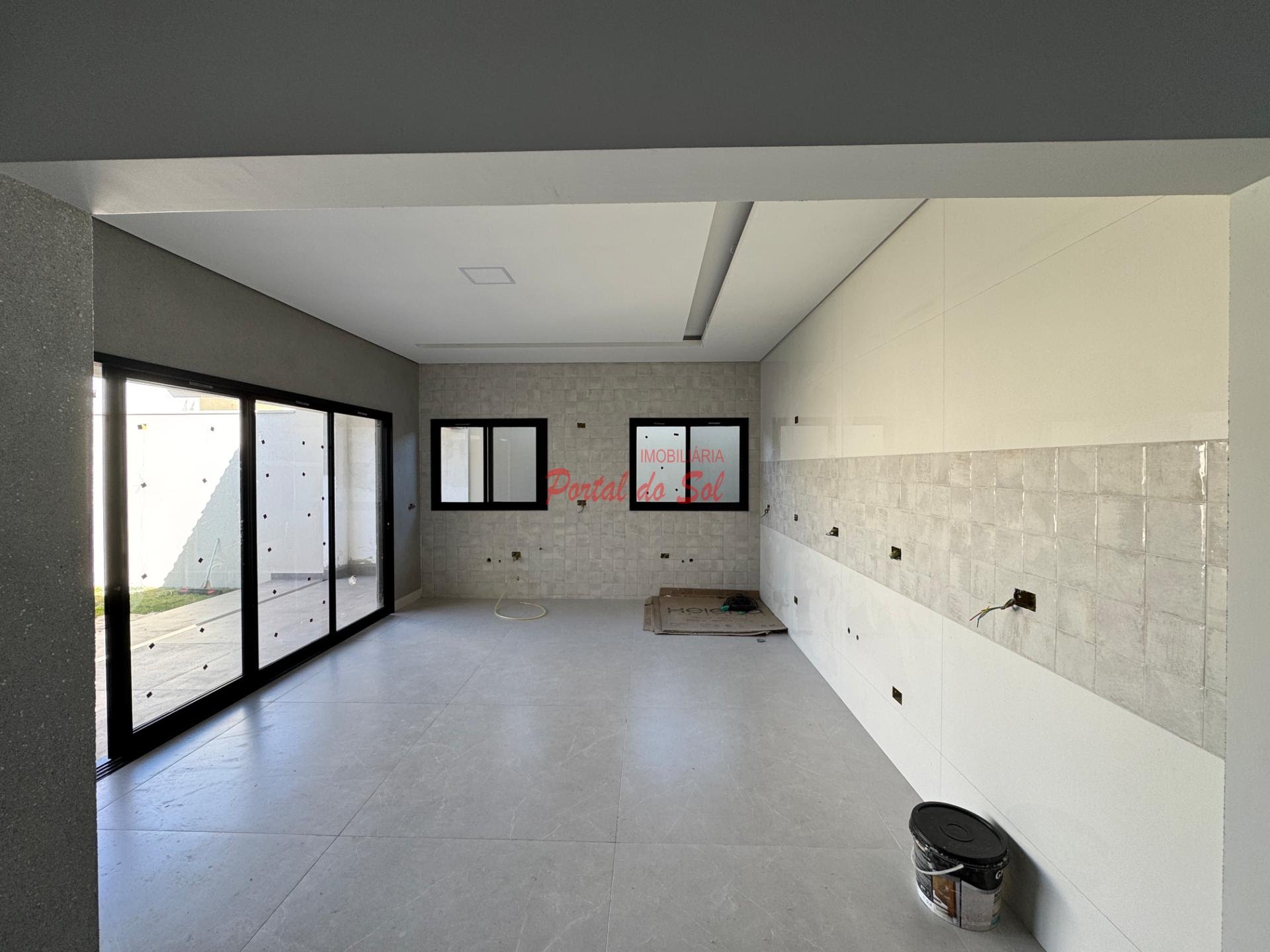 Casa à venda com 3 quartos, 3 suítes, 2 vagas e 230m² no Condominio Residencial Monte Sinai, Santo Antônio da Platina (PR) — foto 4 de 11