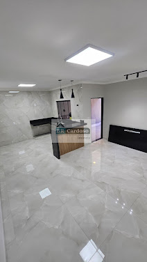 Casa à venda em São José, Franca: 3 dormitórios, 1 suíte, 2 banheiros por R$ 449.900.