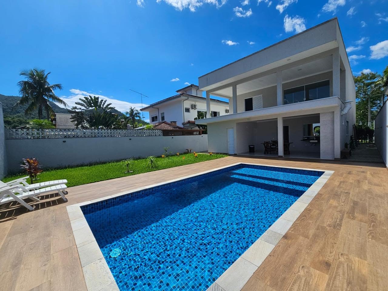 Casa à venda com 4 quartos, 4 suítes e 300m² no Horto Florestal, Ubatuba (SP) — foto 21 de 26