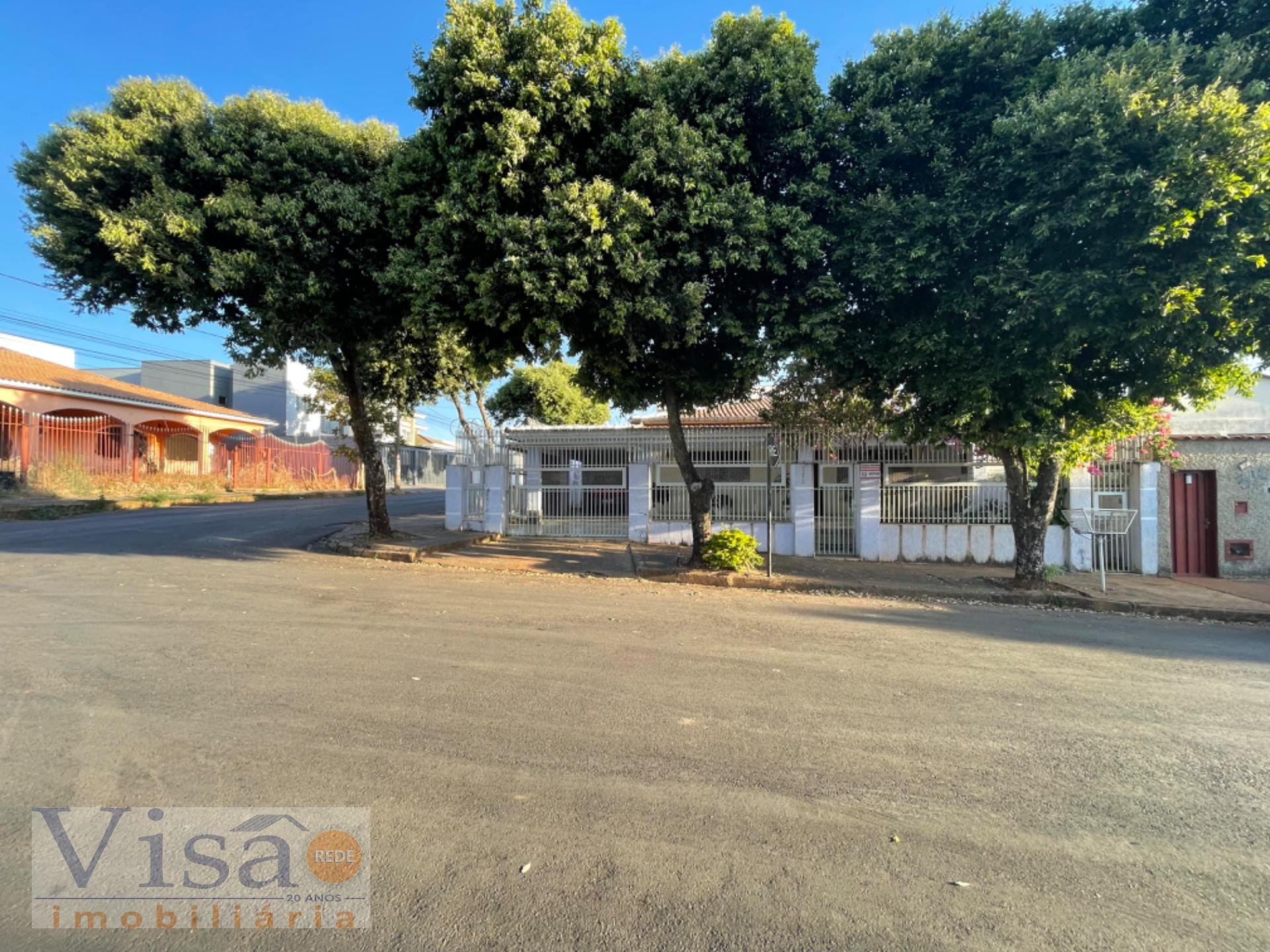 Casa à venda com 4 quartos, 2 suítes, 3 vagas e 200m² no Bairro Vila Mariana, Paracatu (MG) — foto 16 de 16