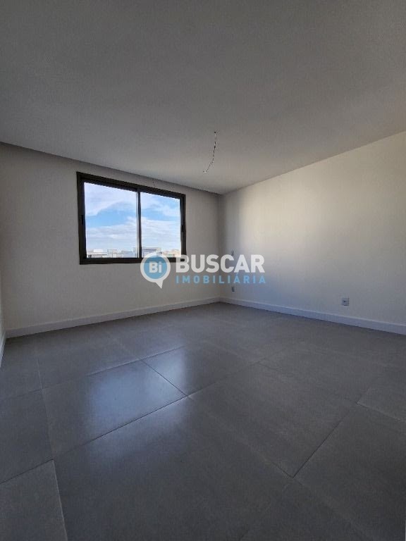 Casa à venda com 4 quartos, 4 suítes, 2 vagas e 252m² no Papagaio, Feira de Santana (BA) — foto 9 de 17