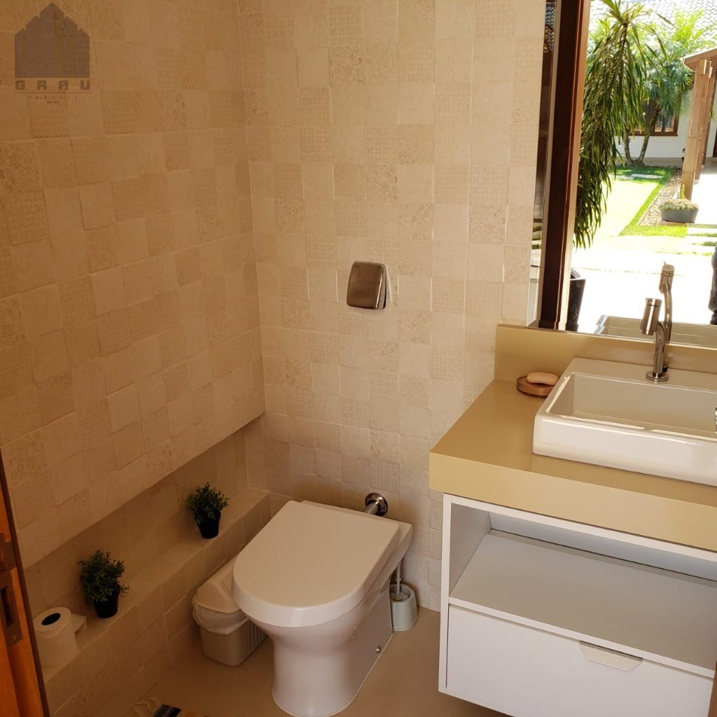 Casa de Condominio em Vila B - Foz do Iguaçu, PR
