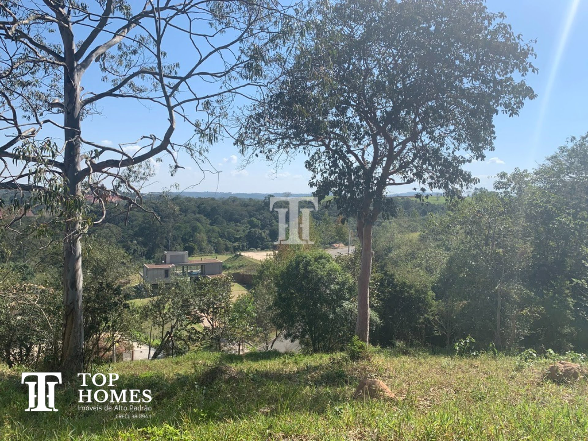 Terreno à venda no condomínio de alto padrão Parque dos Manacás em Jundiaí/Sp